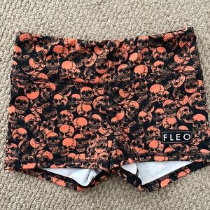 Small Fleo 3.25 Haunted Skulls